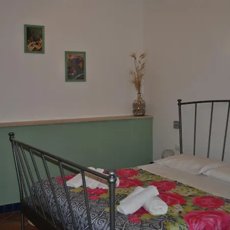 Oda ve Kahvaltı Al Palmento Cruillas 3*