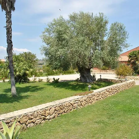 Oda ve Kahvaltı Al Palmento Cruillas